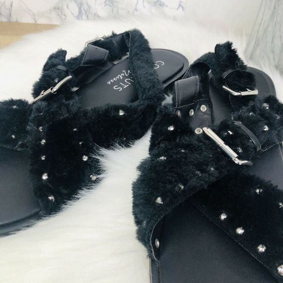 🌸Coconuts by Matisse Ray Faux Fur Studded Sandals - Picture 4 of 6